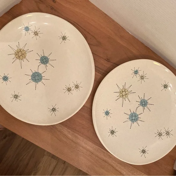 2 Franciscan Starburst Mid-Century Modern Dinner Plates - Picture 2 of 7